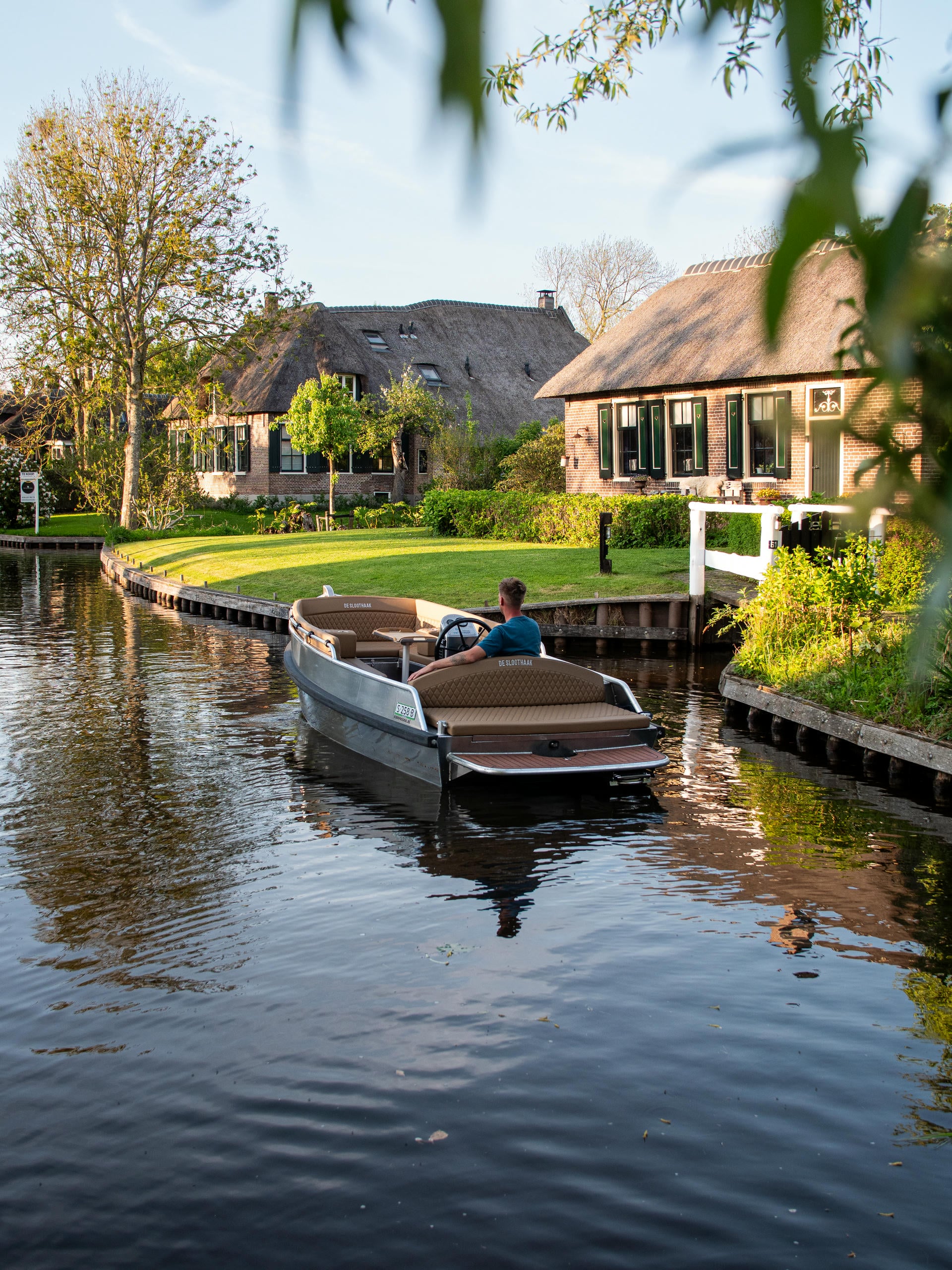 Private boat tour Giethoorn tot 6 personen